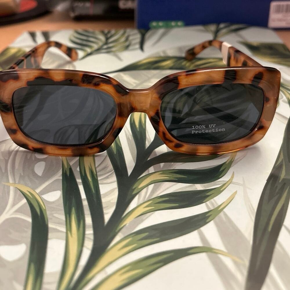 New Unisex A New Day 😎 Sunglasses Brown Black Animal 🐆Print